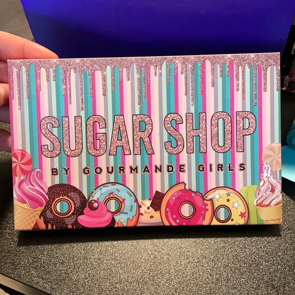 Sugar shop eyeshadow pallet - Picture 2 of 5